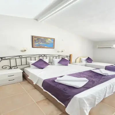 Alados Otel