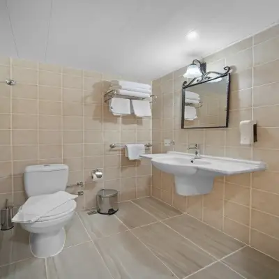 Alados Otel