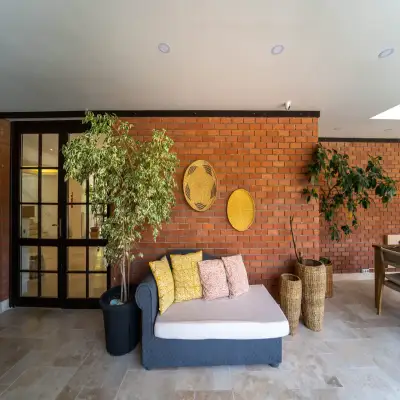 Hotel Club E