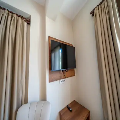 Thales Otel
