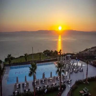 The Nowness Luxury Hotel & SPA