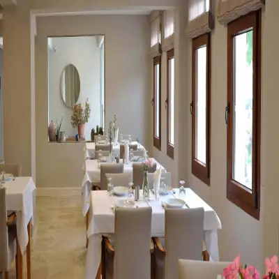 Teos Lodge Pansiyon & Restaurant