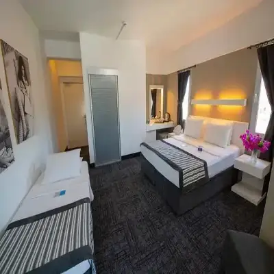 Ladin Otel