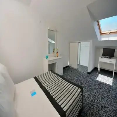 Ladin Otel