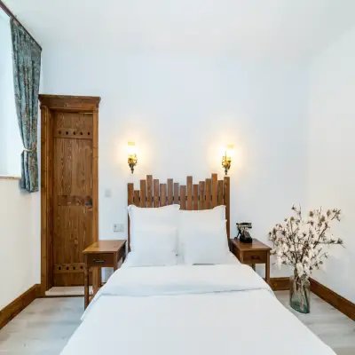 Villa Pietra Hotel, +12