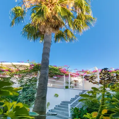 Big Poseidon Hotel