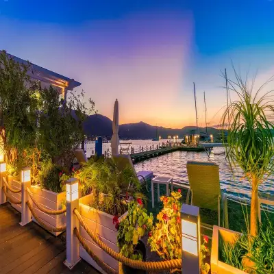Big Poseidon Hotel