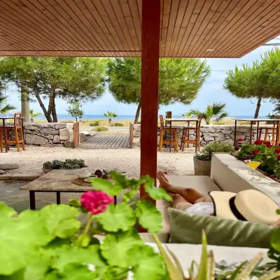 Assos Club Beyaz, +16 - Kadırga Koyu