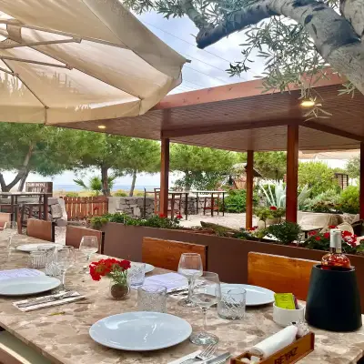 Assos Club Beyaz, +16 - Kadırga Koyu