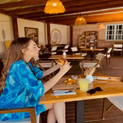 Anda Beach & Rooms, +12