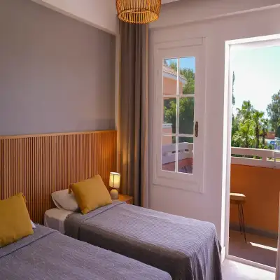 Hotel Club E