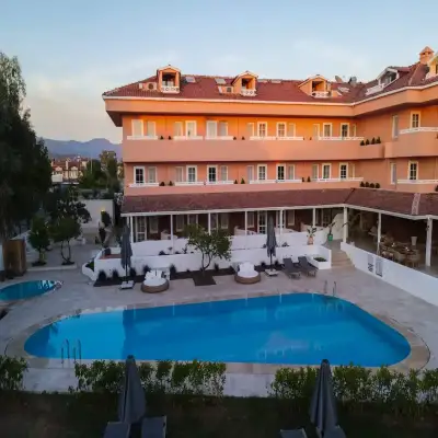 Hotel Club E