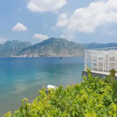 Büşra Otel