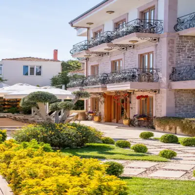Baradiel Hotel, +12
