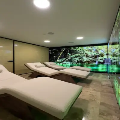 Baradiel Hotel, +12