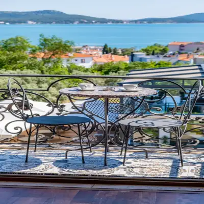 Baradiel Hotel, +12