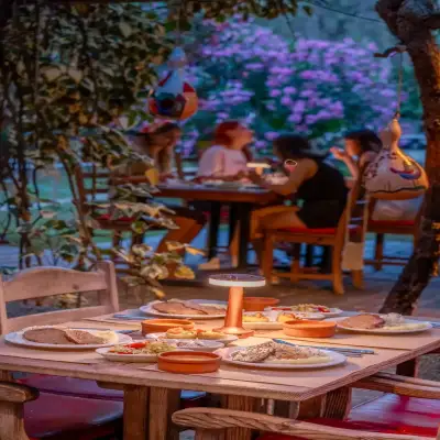 Club Amazon Glamping