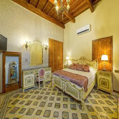 Le Reve Hotel