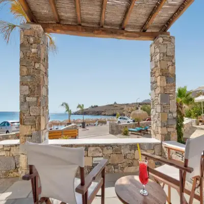 Calma Hotel