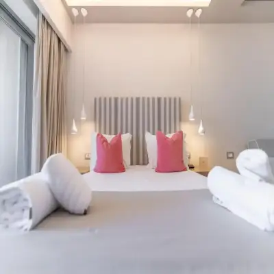 Balcony Hotel