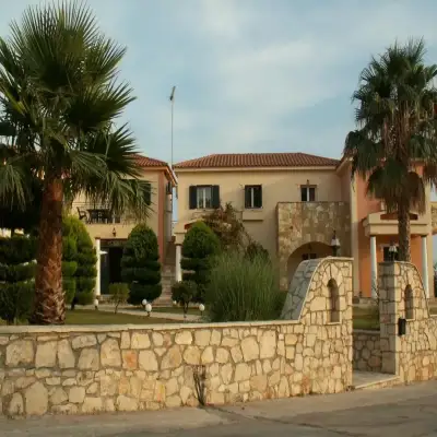 Elanthi Village Apartments
