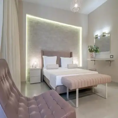 Balcony Hotel
