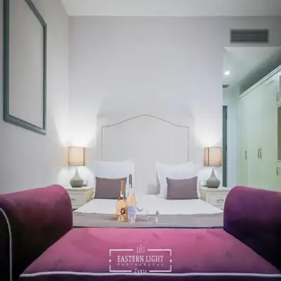 Balcony Hotel