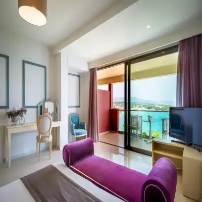 Balcony Hotel