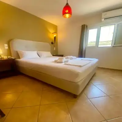 Tramonto Maisonettes & Suites