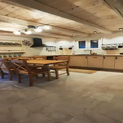 Chrisanthi's Cottage