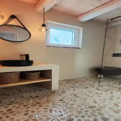 Chrisanthi's Cottage