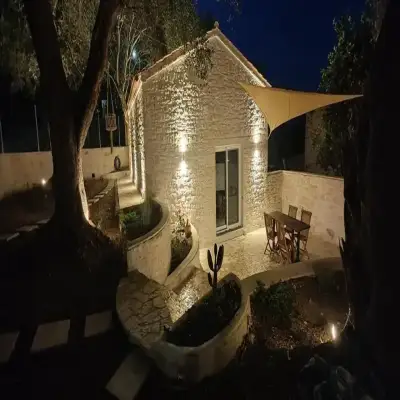 Chrisanthi's Cottage