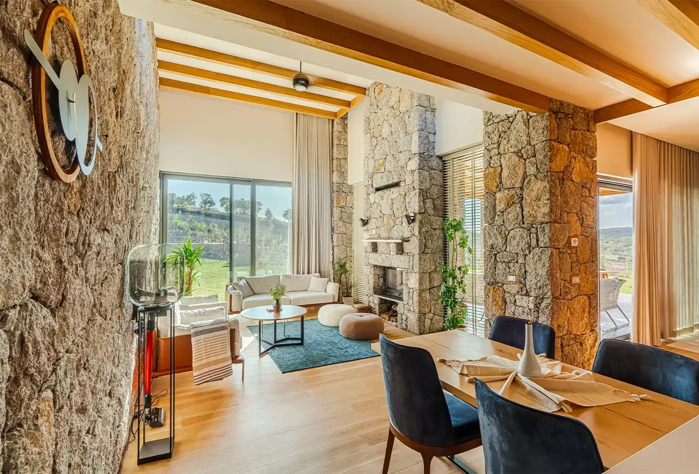 Hotels with Fireplace and Hotel Rooms with Fireplace