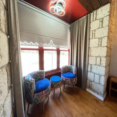 Armi Otel (+13)