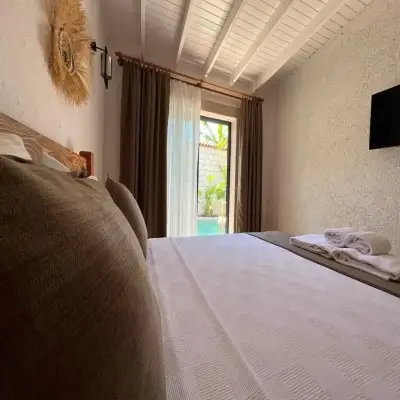 Armi Otel (+13)