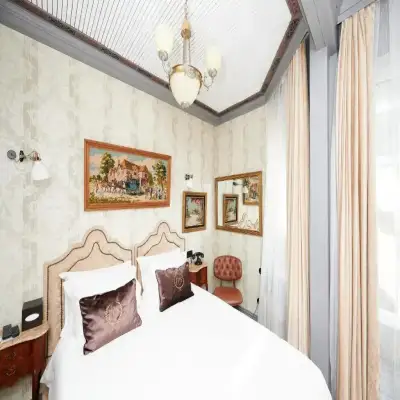 Faik Pasha Suites, Cukurcuma