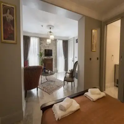 Narimor Otel, +12