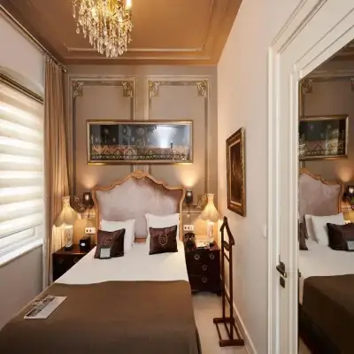 Faik Pasha Suites, Cukurcuma