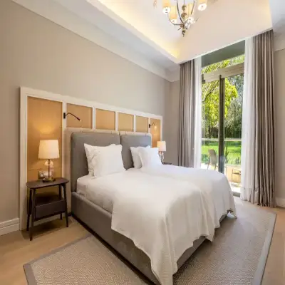 Hiddenbay (+12 Adult Only)