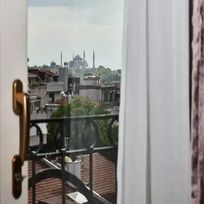 Faik Pasha Suites, Cukurcuma