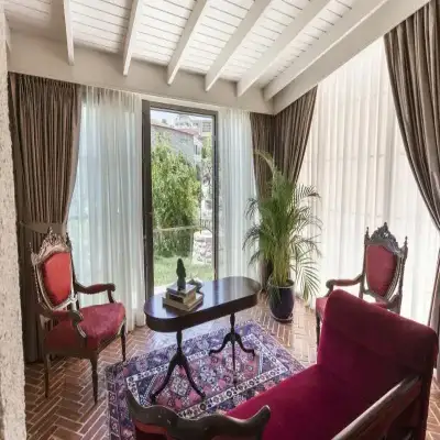 Narimor Otel, +12