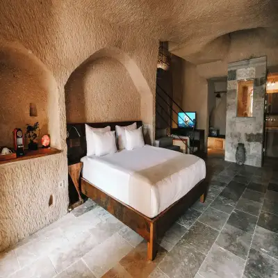 Millstone Cave Suites