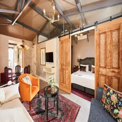 Faik Pasha Suites, Cukurcuma