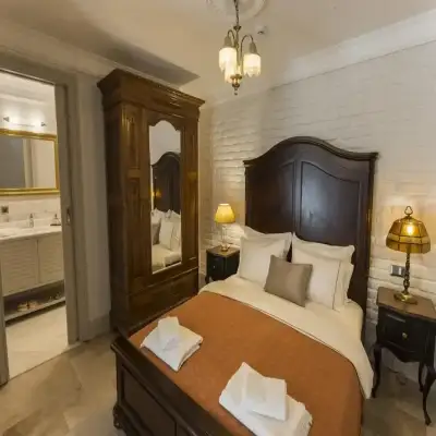 Narimor Otel, +12