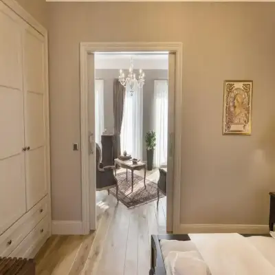 Narimor Otel, +12