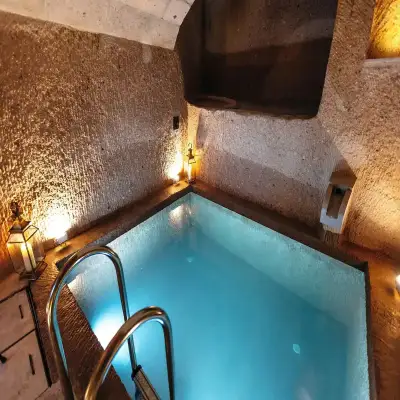 Millstone Cave Suites