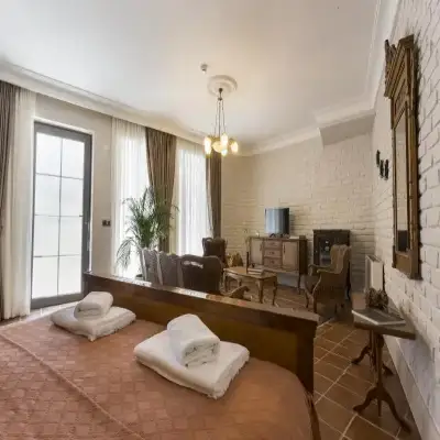 Narimor Otel, +12