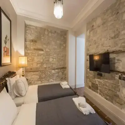 Narimor Otel, +12