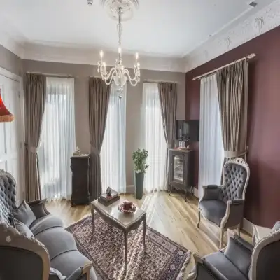Narimor Otel, +12