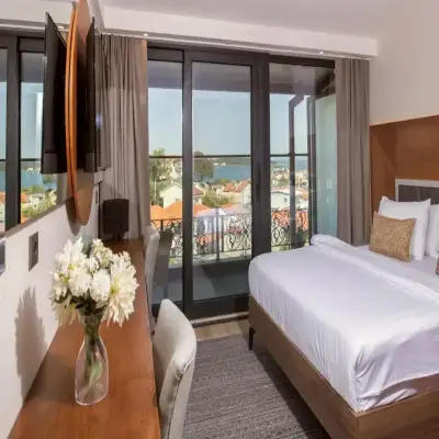 Maison Vourla Hotel